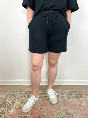 Baggy Sweatshorts in Black