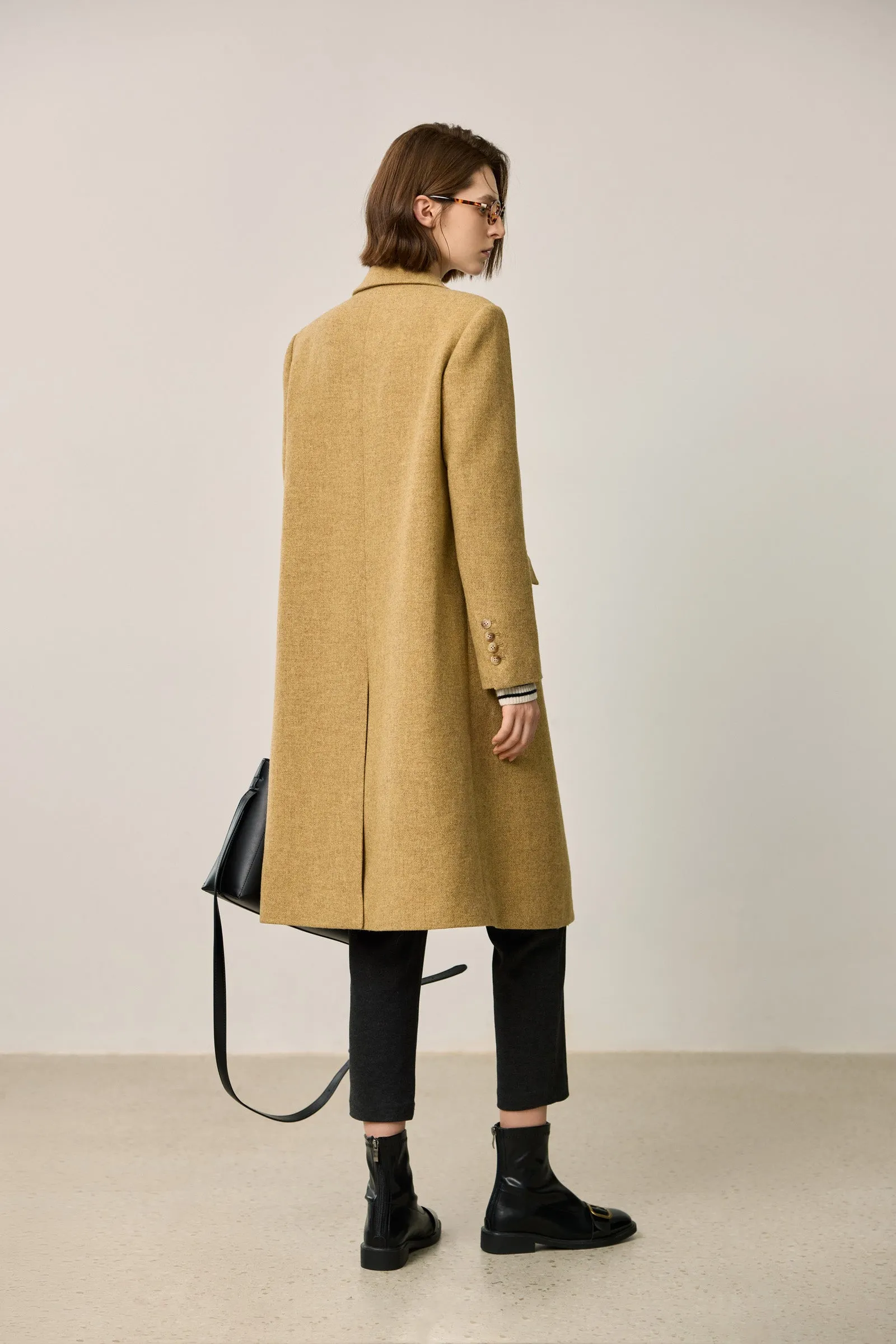 LILY Classic Wide-Shoulder Versatile Wool Coat