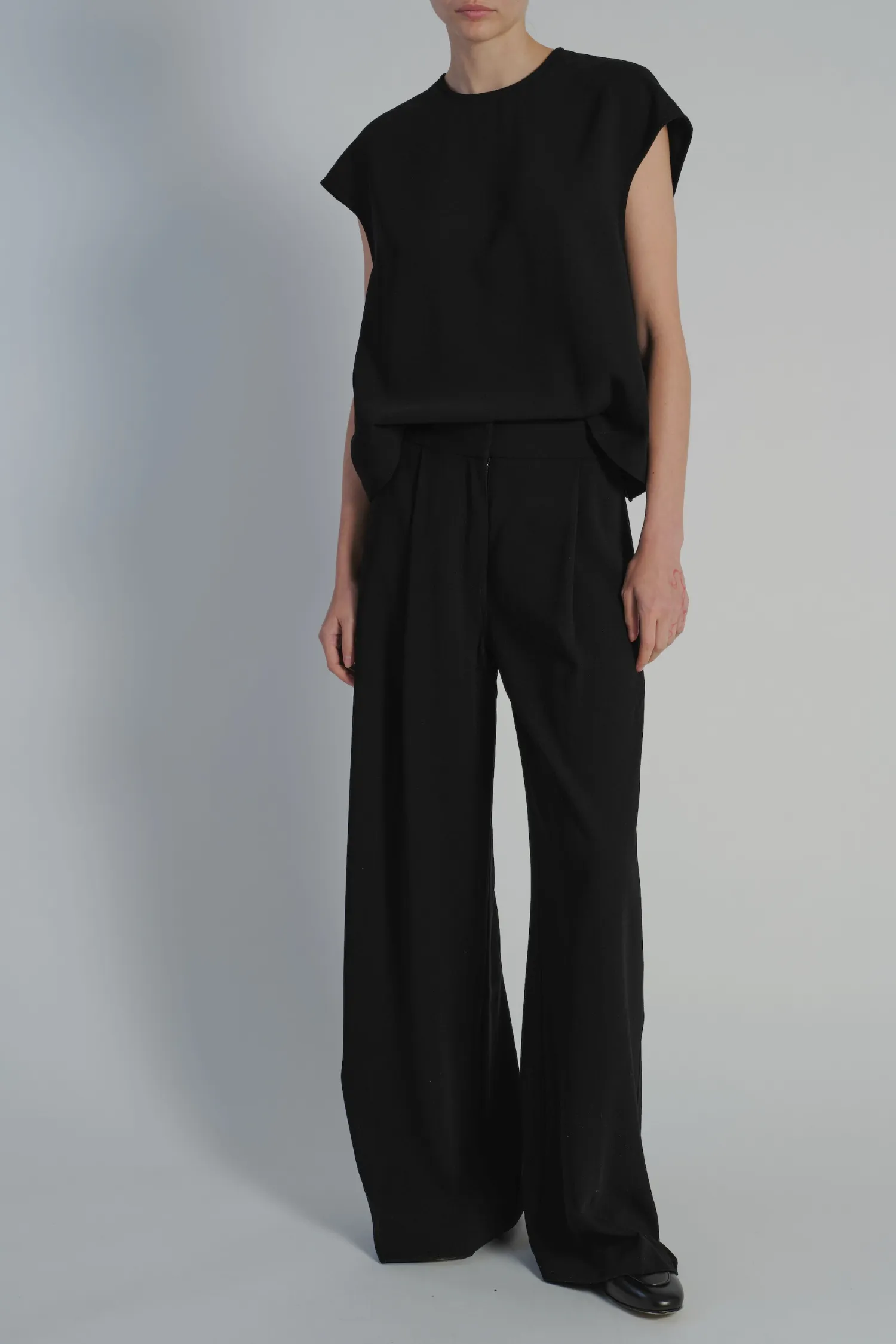 Saint Art New York - Soraya Top in Black Crepe