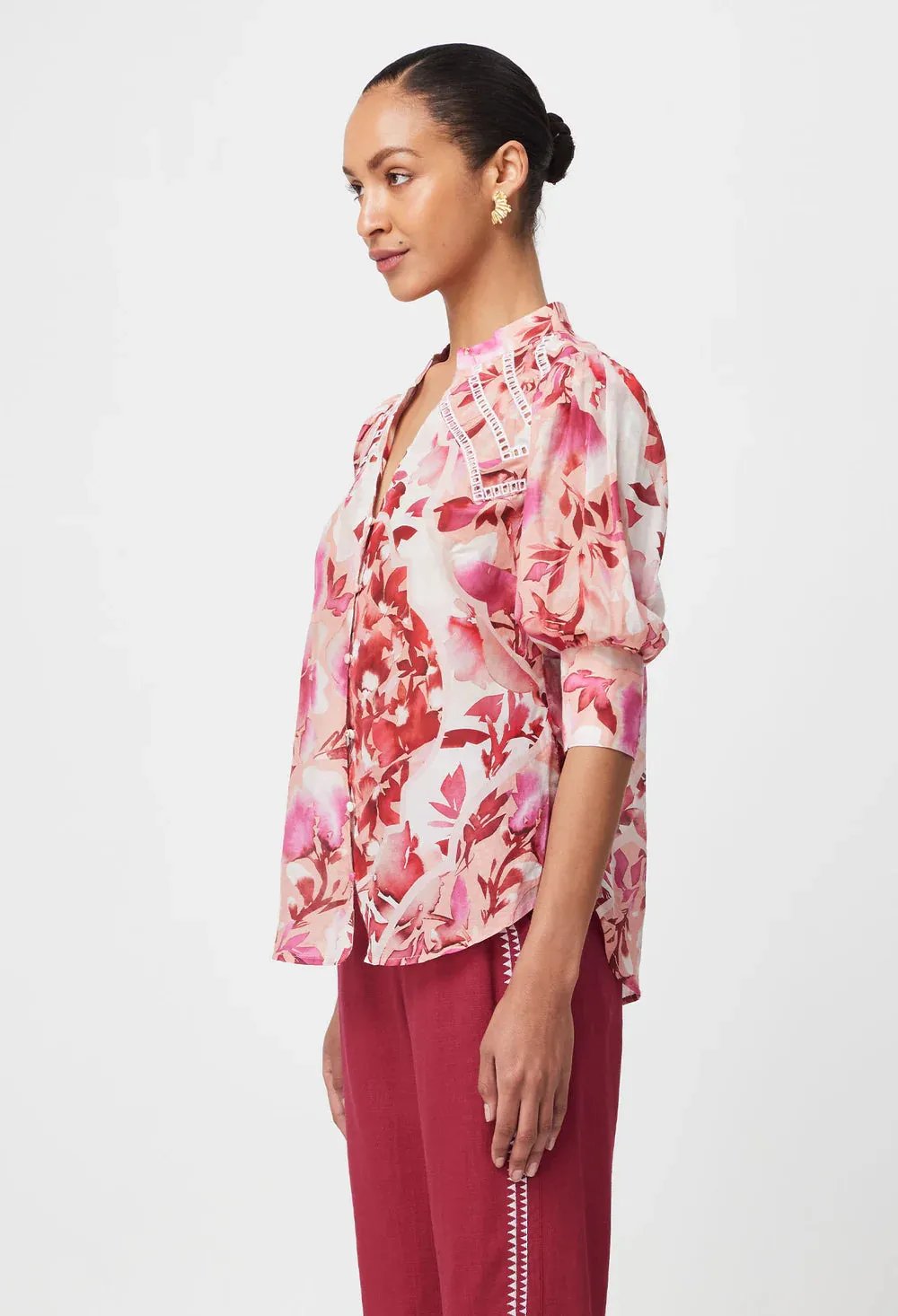 SANIBEL EMBROIDERED COTTON SILK TOP IN FLAMINGO FLOWER