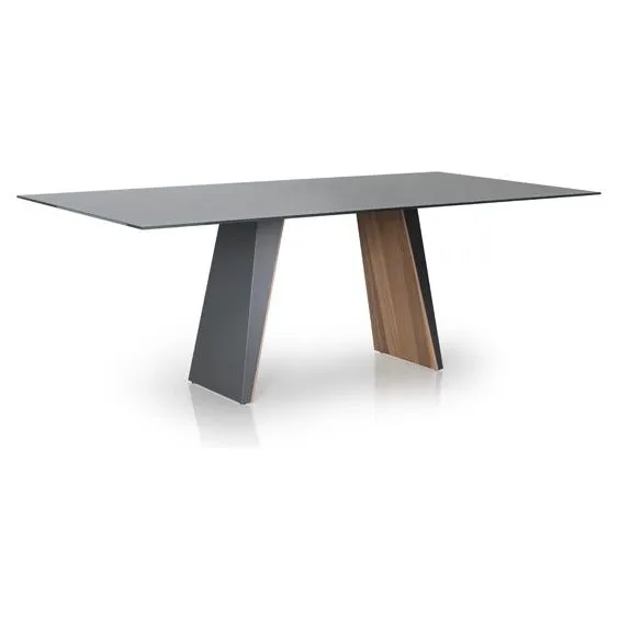 Trica Timeless Table